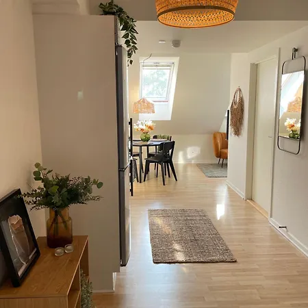 Lejlighed Central Lejlighed I C *